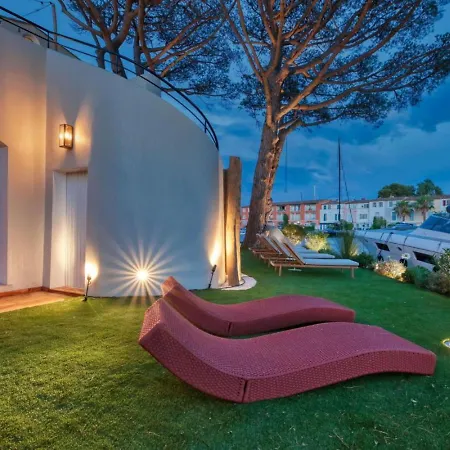 Elegance And Luxury Villa In Grimaud *
